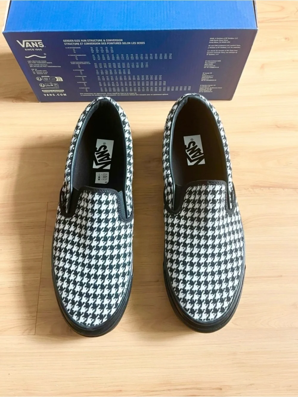 Vans Premium Classic Slip-On Shoe Houndstooth Black / White Women 11.5Mens 10.0